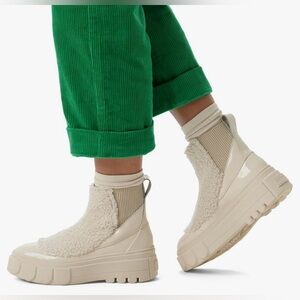 SOREL Caribou X Boot Cozy Faux Shearling Trim Chelsea Boots Sz 11